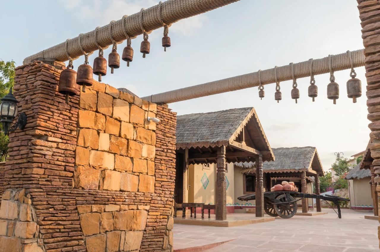 Regenta Resort Bhuj By Royal Orchid Hotels Limited Kültér fotó