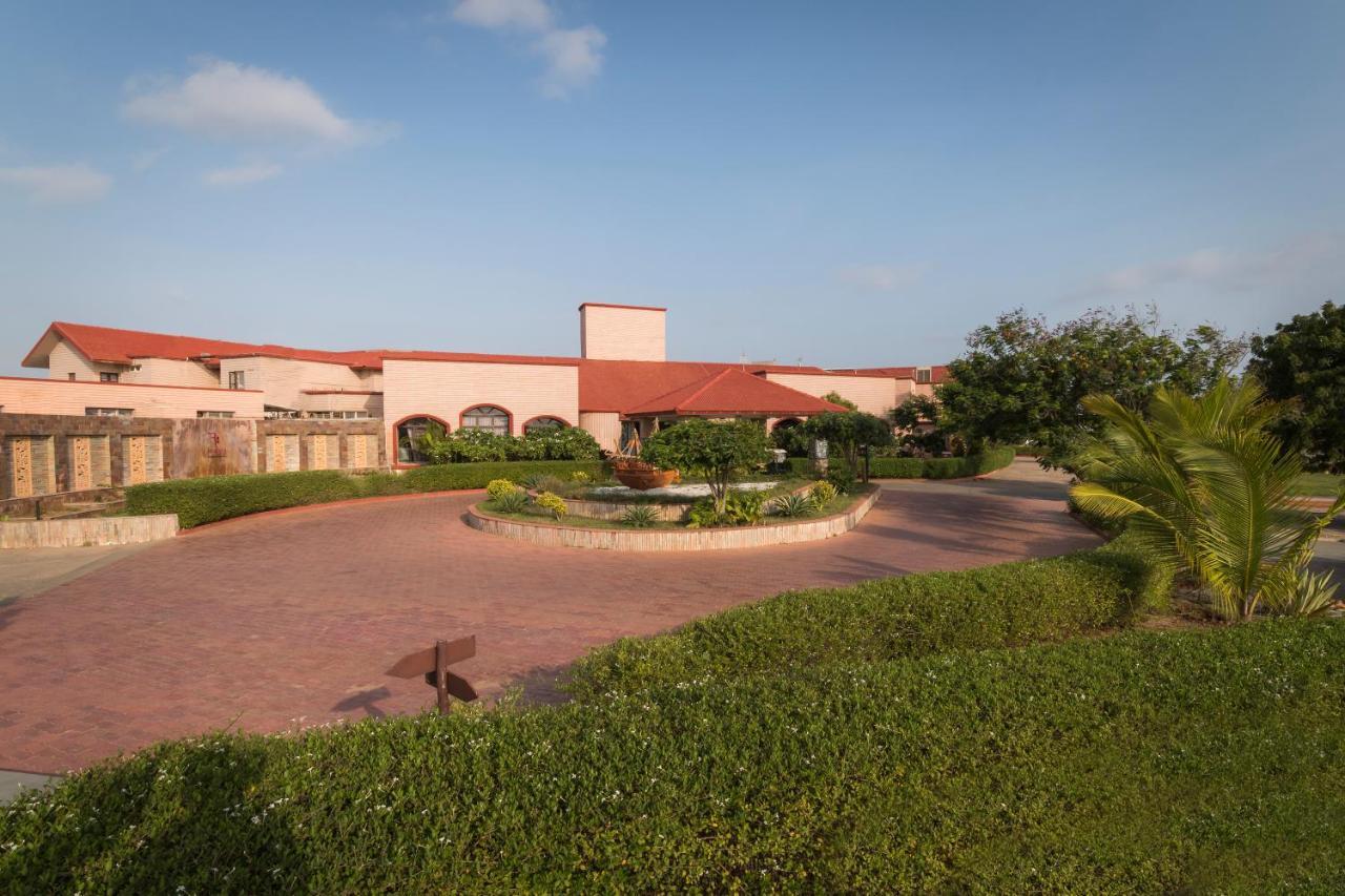 Regenta Resort Bhuj By Royal Orchid Hotels Limited Kültér fotó