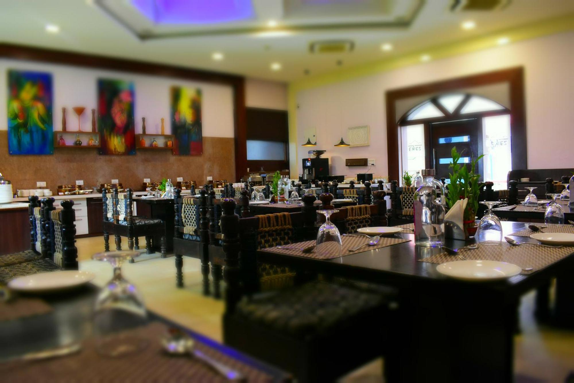 Regenta Resort Bhuj By Royal Orchid Hotels Limited Kültér fotó
