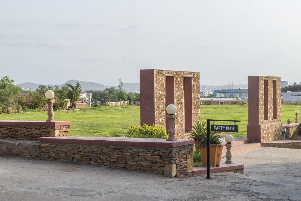 Regenta Resort Bhuj By Royal Orchid Hotels Limited Kültér fotó