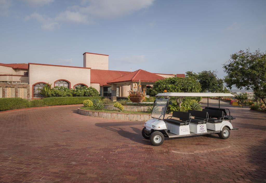 Regenta Resort Bhuj By Royal Orchid Hotels Limited Kültér fotó