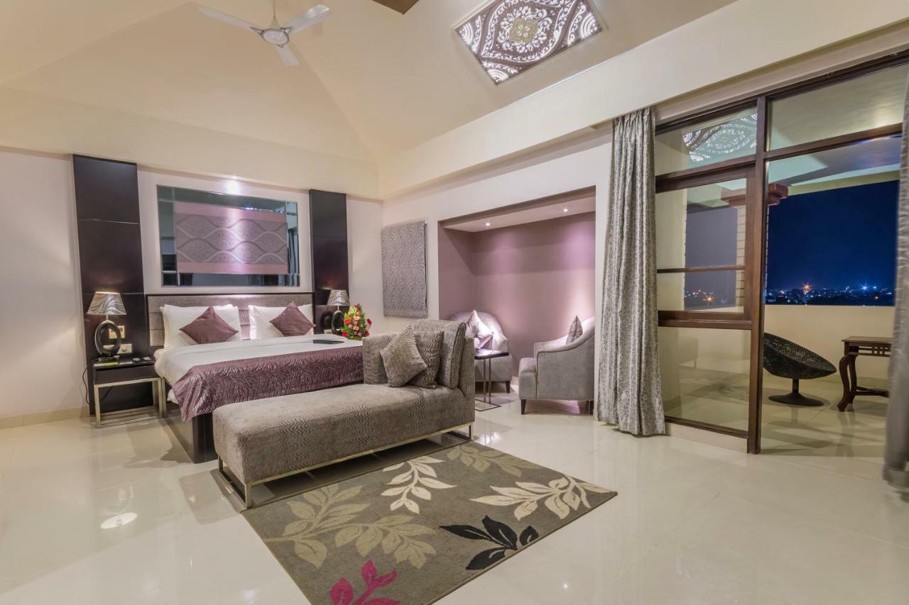 Regenta Resort Bhuj By Royal Orchid Hotels Limited Kültér fotó